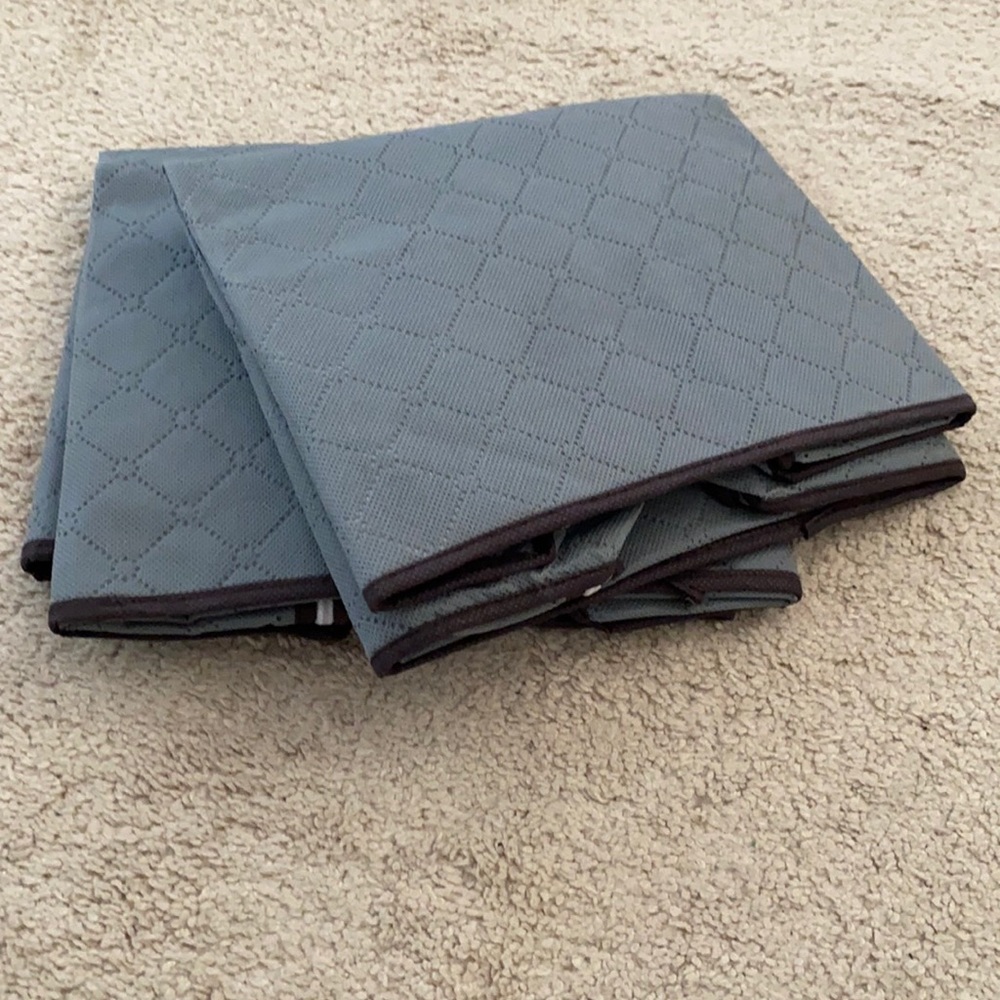 2 soft storage containers